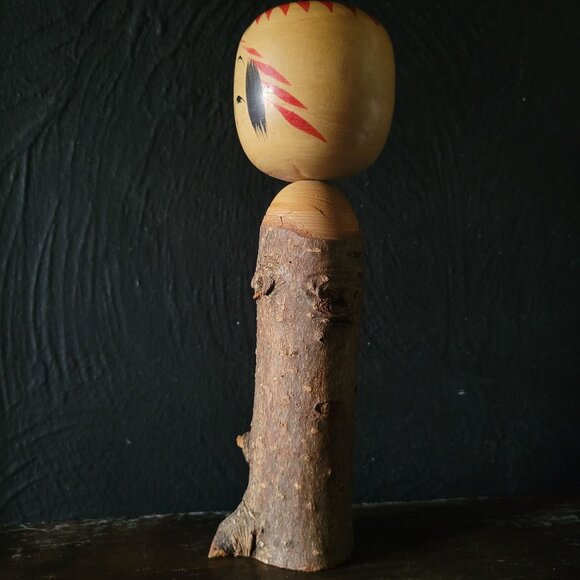 Vtg Handcrafted Japanese Kokeshi Doll Natural Wood Trunk Body Signed by Artist - Picture 6 of 9